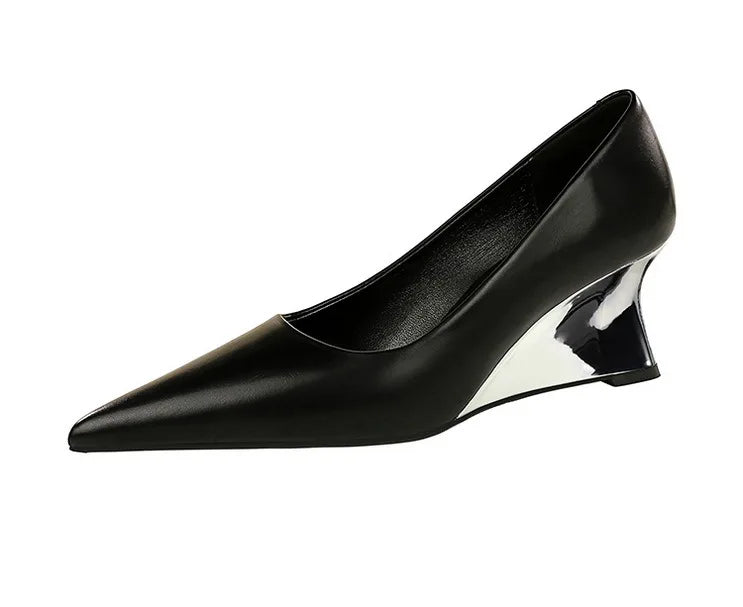 Spring Fashion Pointed Toe Pumps Woman Metal Decoration Wedges Heels Elegant Ladies Shoes