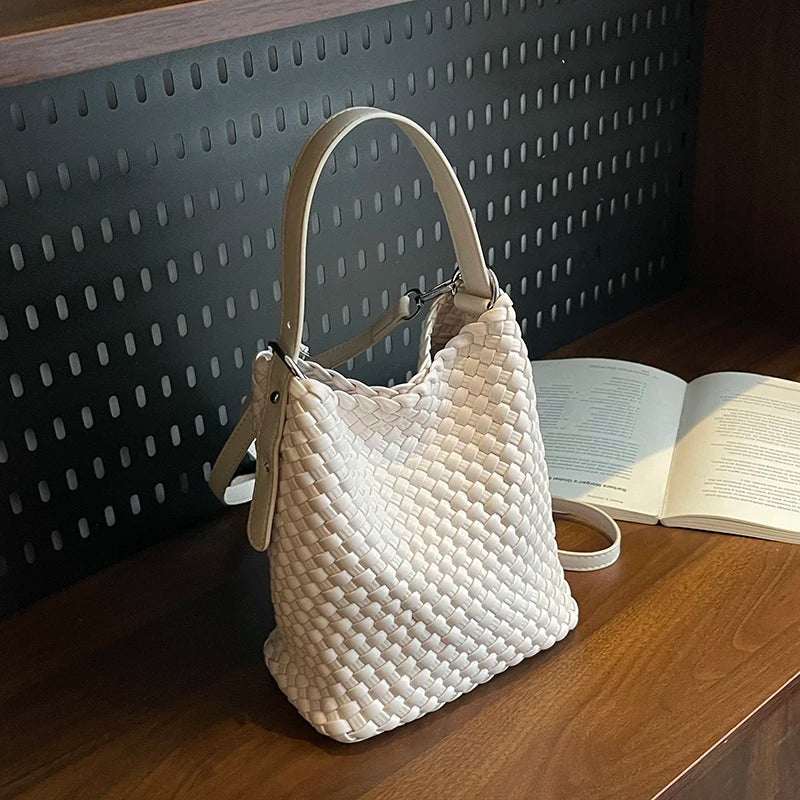 High Quality Design Shoulder Bag, Leisure And Portable Fashionable Women's Handbag, Women's Chain Strap Crossbody Bag