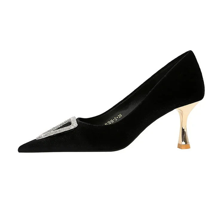 Designer Women Heels Prom Pumps Lady Velvet Pointed Toe 7cm Thin High Heels Pearl Crystal Buckle Shoes