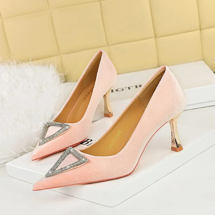 Designer Women Heels Prom Pumps Lady Velvet Pointed Toe 7cm Thin High Heels Pearl Crystal Buckle Shoes