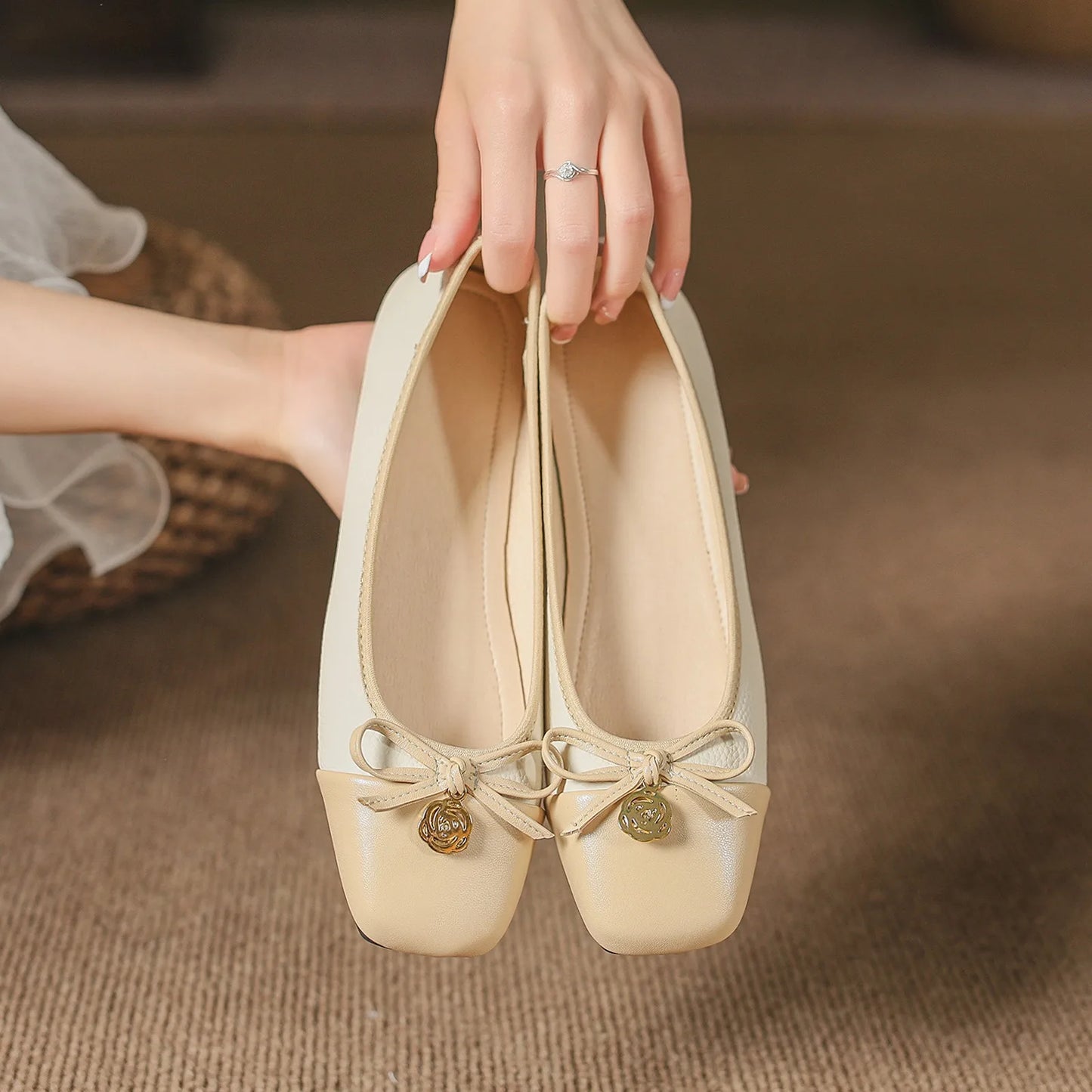 Woman Bowknot Square Toe Lolita Kawaii Lady Barefoot Boat Flats Metal Elegant Ballerina Party Mary Jane Shoes