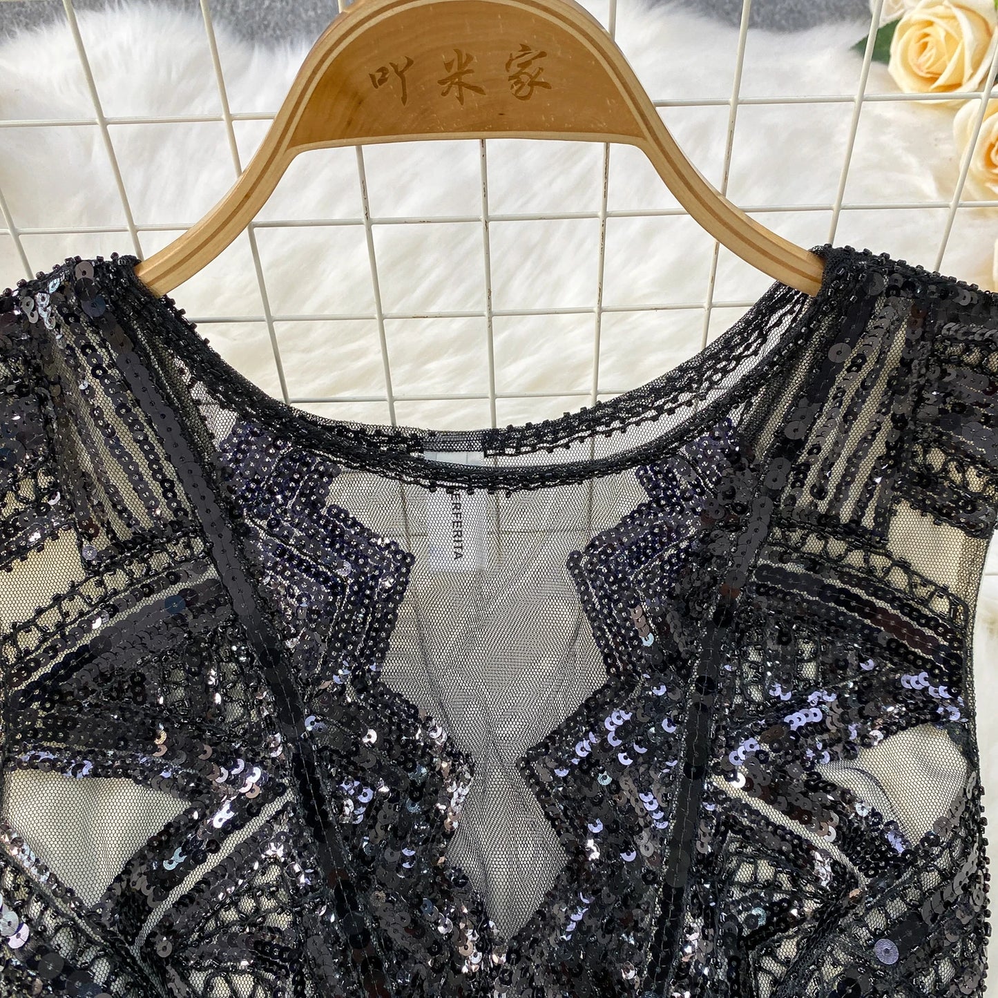 Sexy Sleeveless V-neck mesh sequin Bodycon Dress Chic Women Slim Women Slip Dress