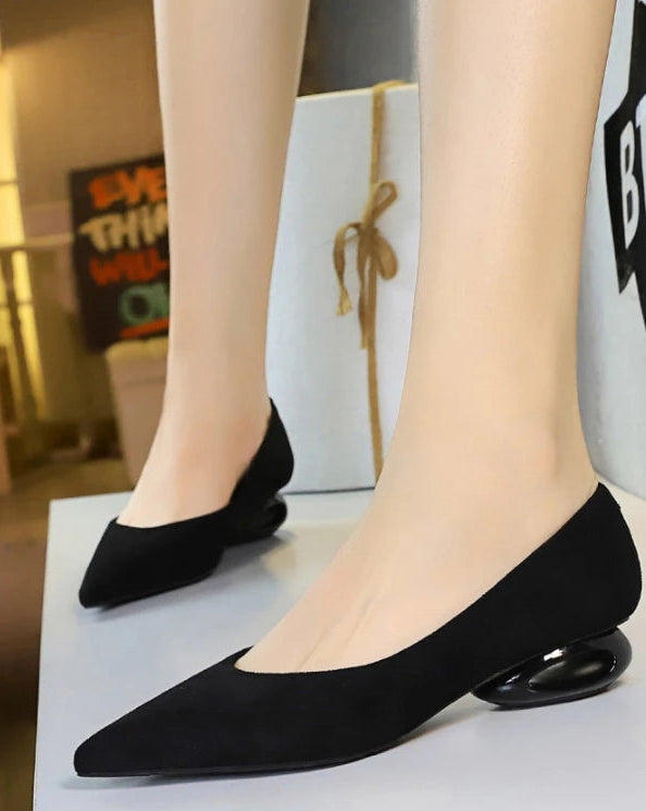 Retro Pointed Toe Suede Low Heel Shoes Shallow Mouth Hollow Heel Pedicure Shoe Daily Versatile Temperament Women's Shoes