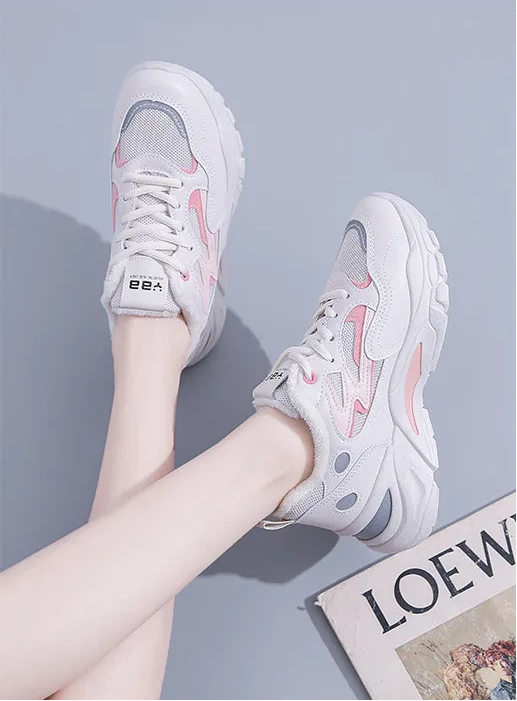 Women's Casual Breathable Leather Sneakers Versatile Flat Heel Shock Absorption Comfortable and Fashionable Shoes