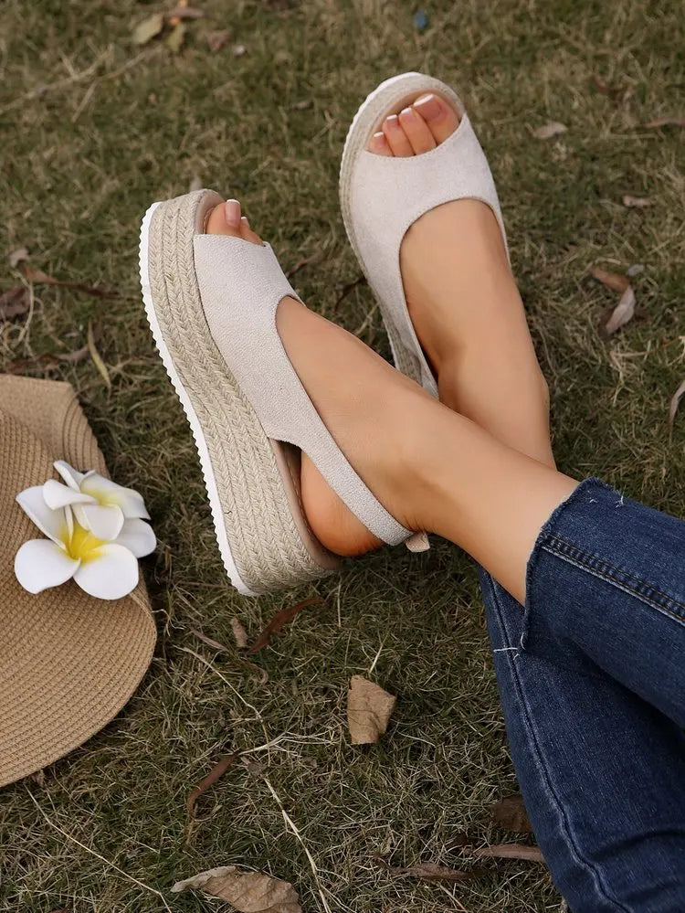 Women's Platform Sandals Summer New Large Size Fish Mouth Slope Heel Stones Pattern Shoes Thick Bottom Clog Casual Slip-On