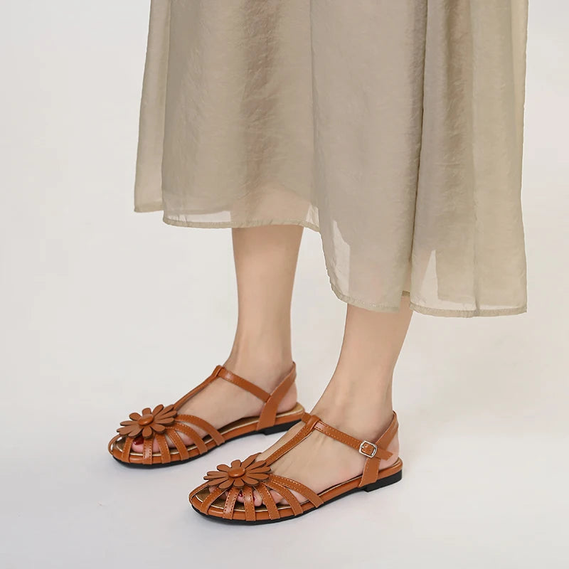 Elegant Fashion Roman Round Head Flat Sandals Women Woven Hollow Sandals Female Closed Toe Summer Ladies Shoes