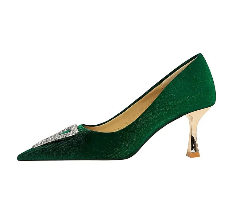 Designer Women Heels Prom Pumps Lady Velvet Pointed Toe 7cm Thin High Heels Pearl Crystal Buckle Shoes