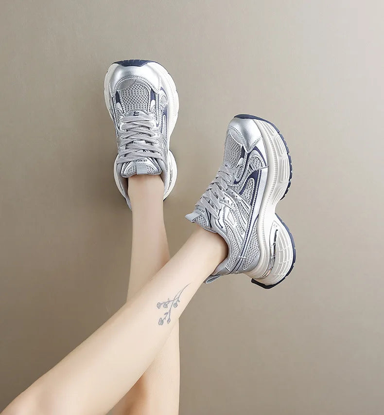 Respirable Thick Bottom Dad Shoes for Women in All Seasons Breathable Fashionable Flat Heel Anti-Odor Casual Footwear