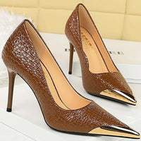 Western Style Retro 9.5cm High Heels Party Pumps Serpentine Patent Leather Shallow Metal Pointed Toe Lady Shoes Black