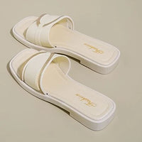 Soft Sole Flat Sandals for Women Outdoor Trendy Strappy Flip Flops Summer Beach Non-Slip Casual Shoes