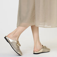 Versatile woven closed-toe sandals with bow and hollow-out design, new summer breathable soft-soled women's sandals