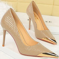 Western Style Retro 9.5cm High Heels Party Pumps Serpentine Patent Leather Shallow Metal Pointed Toe Lady Shoes Black