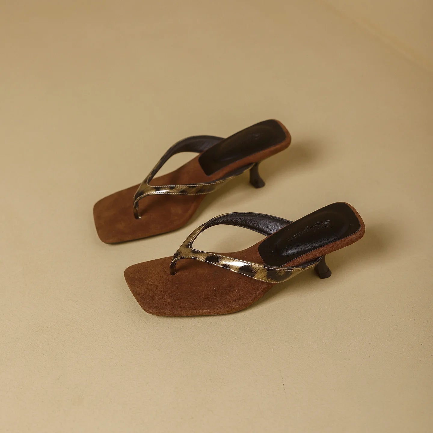 Formal Flip Flops Woman High Heels Cool Slippers Women's Summer New Retro Leopard Print Toe Square Heel Slippers Women Outside
