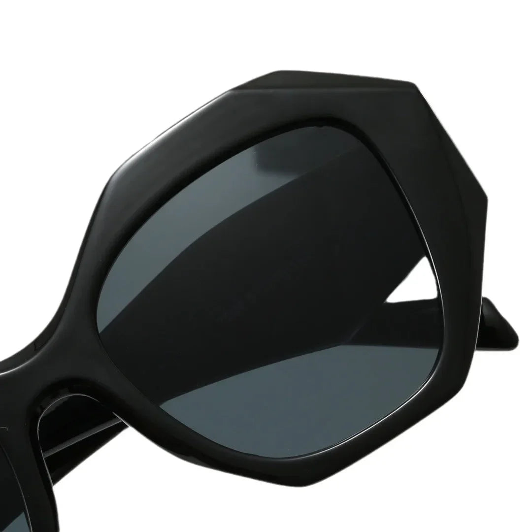 3D sunglasses for women, high-end anti-ultraviolet and small fashion goggles