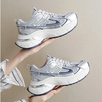 Respirable Thick Bottom Dad Shoes for Women in All Seasons Breathable Fashionable Flat Heel Anti-Odor Casual Footwear