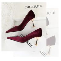 Designer Women Heels Prom Pumps Lady Velvet Pointed Toe 7cm Thin High Heels Pearl Crystal Buckle Shoes