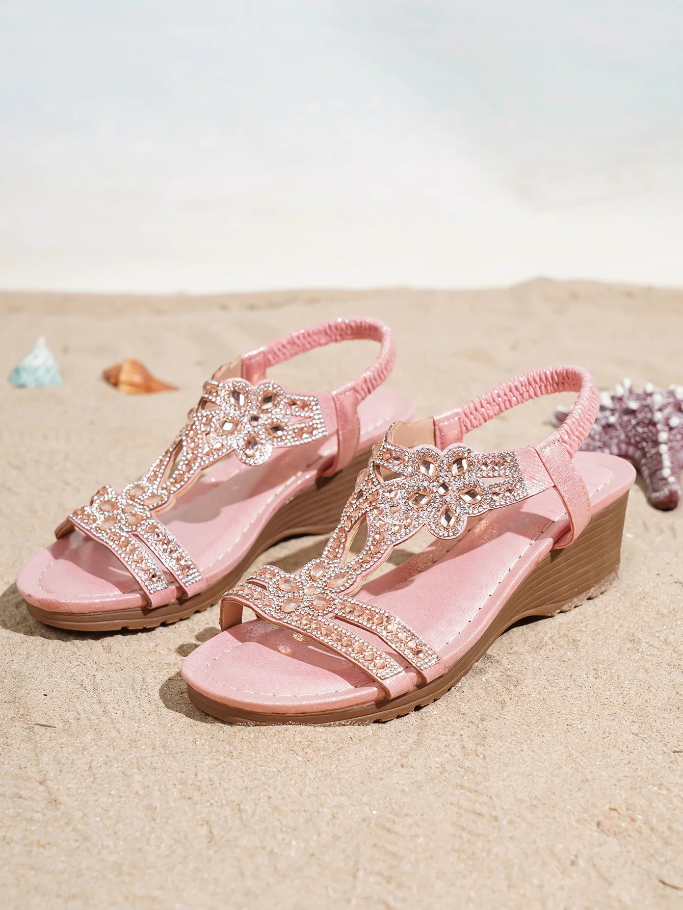 Bohemian Style Thick Heel Sandals Summer Fashion Beach Diamond Women's Shoes round Head Roman Style PU Leather Roman Sandals