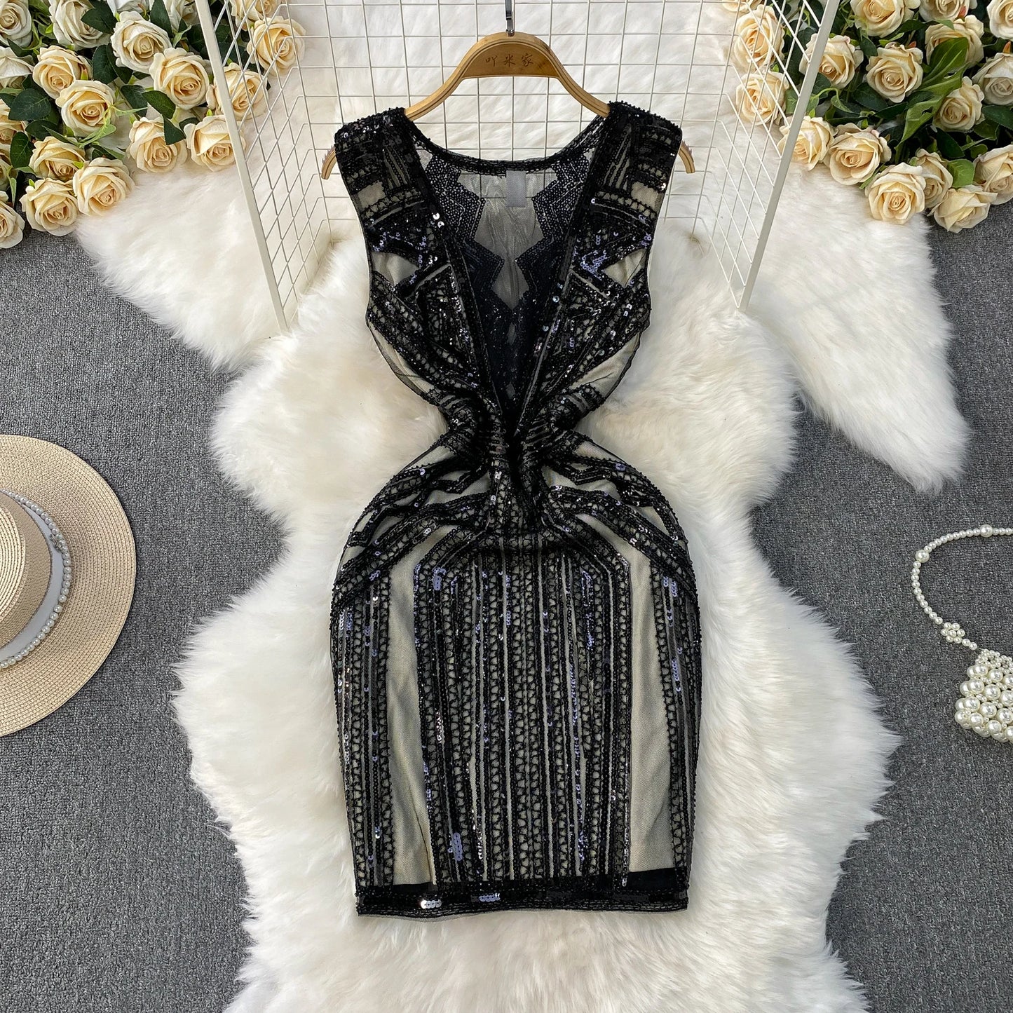 Sexy Sleeveless V-neck mesh sequin Bodycon Dress Chic Women Slim Women Slip Dress
