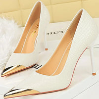 Western Style Retro 9.5cm High Heels Party Pumps Serpentine Patent Leather Shallow Metal Pointed Toe Lady Shoes Black