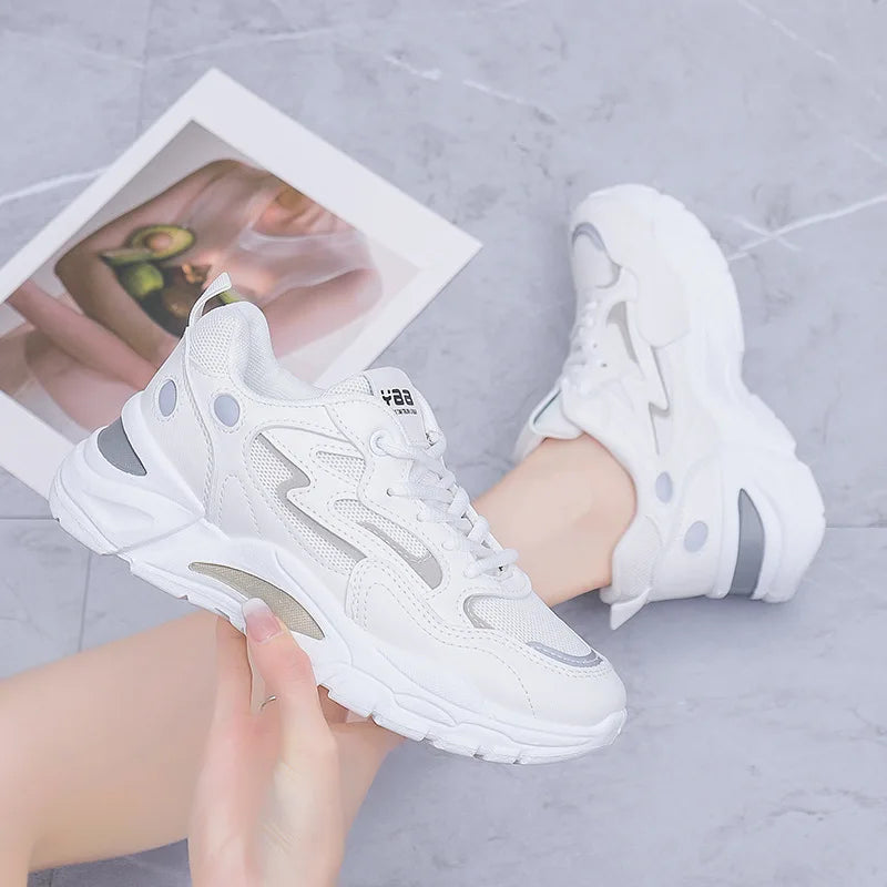 Women's Casual Breathable Leather Sneakers Versatile Flat Heel Shock Absorption Comfortable and Fashionable Shoes