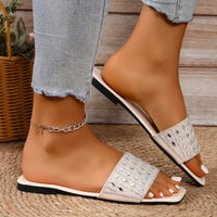 Fashion Casual Versatile Flat Slippers Beach Low Heel Trendy Women Sandals Fashion Women Shoes Slides Women