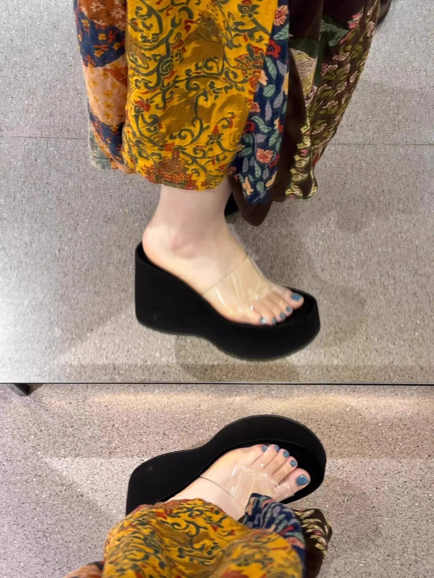 Thick Heel Platform Sandals Women's Summer Casual round Head PVC Material Beach Slippers Transparent Strap Casual Slip-On Shoes