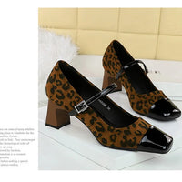 Leopard Print Women Pumps Suede Middle Heel Shoes Sexy Mary Jane Shoes Rhinestone Buckle Ladies Shoe Square Head