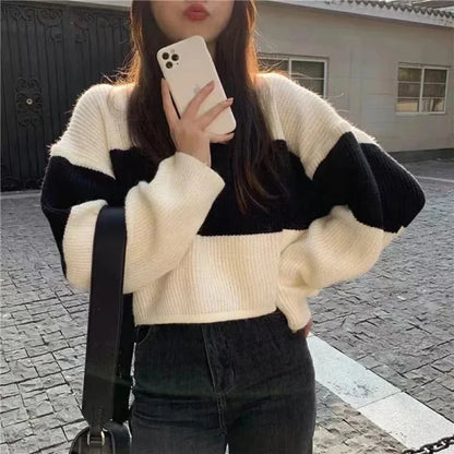 Retro Striped Loose Women's Sweater Design Sensation Lazy Style Short Knitted Shirt Age Reduction Small Audience