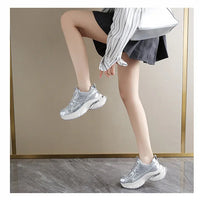 Respirable Thick Bottom Dad Shoes for Women in All Seasons Breathable Fashionable Flat Heel Anti-Odor Casual Footwear