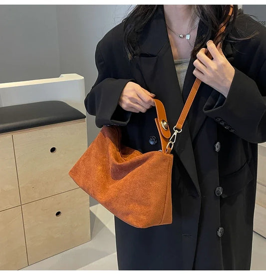 Retro Bag for Women's Textured Frosted Shoulder Bag with Large Capacity Crossbody Commuting Tote Bag