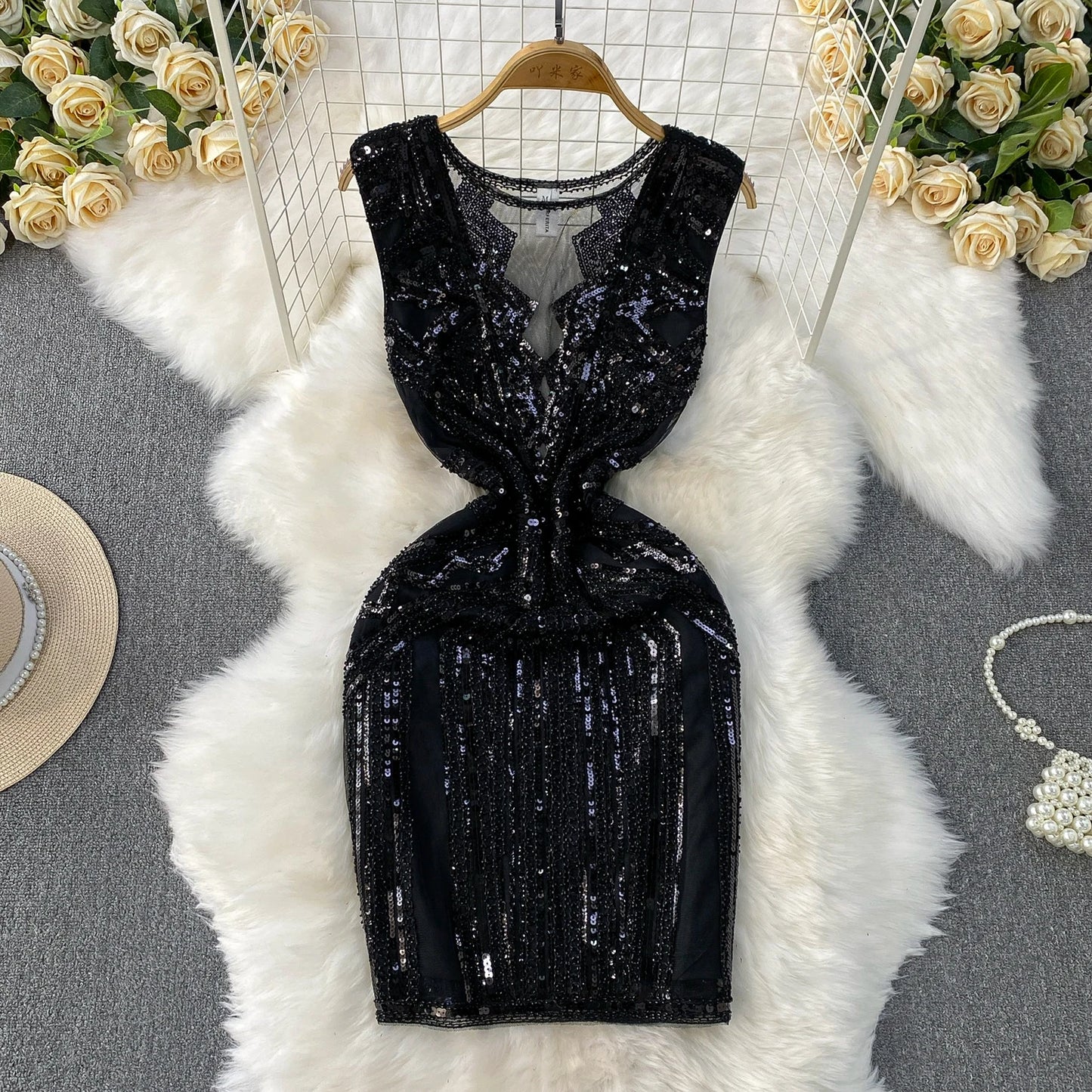 Sexy Sleeveless V-neck mesh sequin Bodycon Dress Chic Women Slim Women Slip Dress