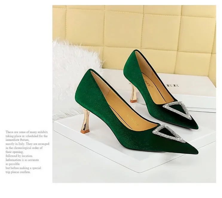 Designer Women Heels Prom Pumps Lady Velvet Pointed Toe 7cm Thin High Heels Pearl Crystal Buckle Shoes
