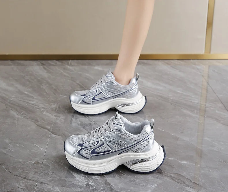 Respirable Thick Bottom Dad Shoes for Women in All Seasons Breathable Fashionable Flat Heel Anti-Odor Casual Footwear