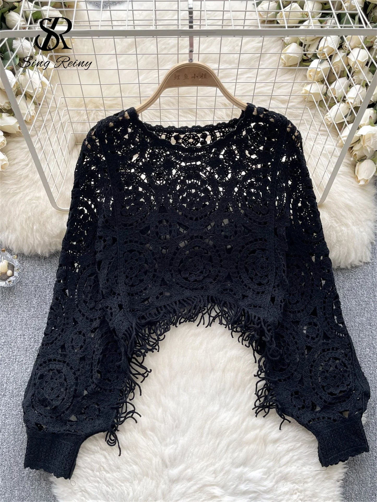 Casual Loose Knitting Top O Neck Hook Flower Hollow Long Sleeved Tassel Design Fashion French Vintage Blouse