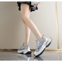Respirable Thick Bottom Dad Shoes for Women in All Seasons Breathable Fashionable Flat Heel Anti-Odor Casual Footwear