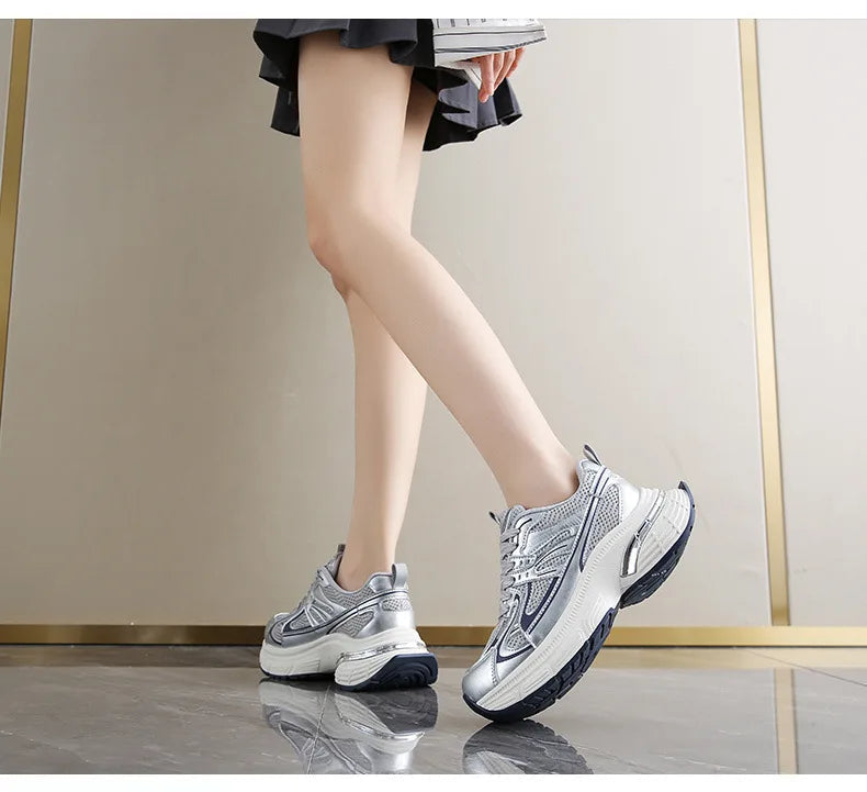 Respirable Thick Bottom Dad Shoes for Women in All Seasons Breathable Fashionable Flat Heel Anti-Odor Casual Footwear