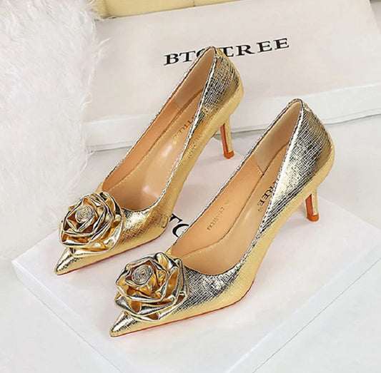 Patent Leather Flowers Women Pumps Sexy Pointed Toe Thin Low Heels Wedding Elegant Party Shoes Natalia Home Fashion    Natalia Home Fashion
