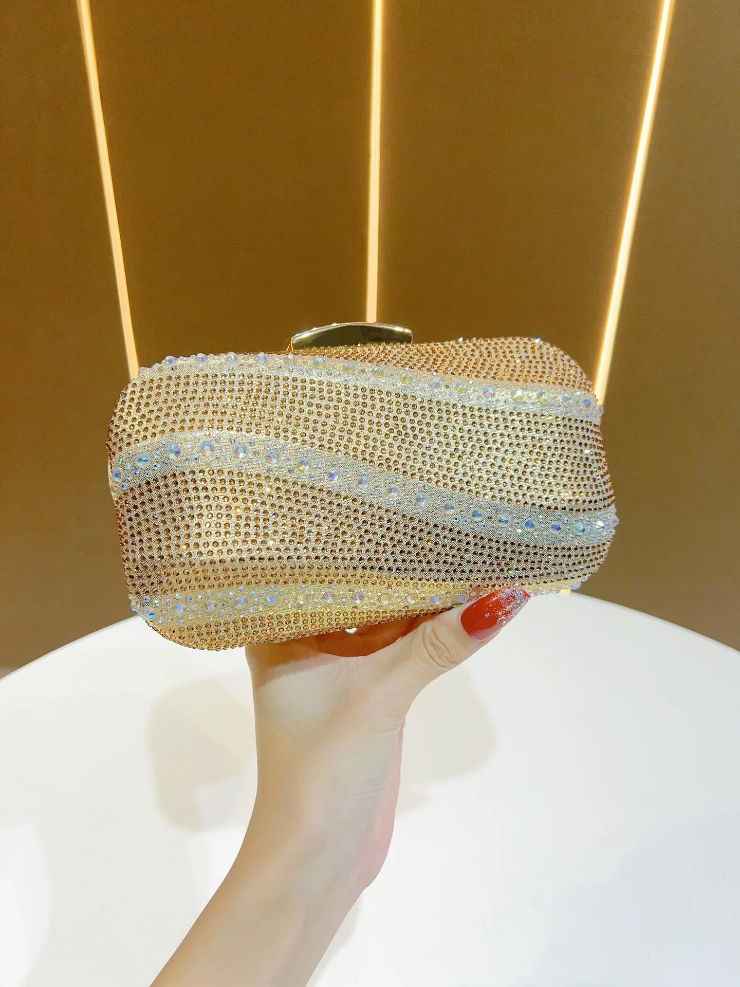 Luxury Rhinestone Clutch Bag for Women Elegant Evening Purse Fashion Crystal-Encrusted Handbag Party Shoulder Bags