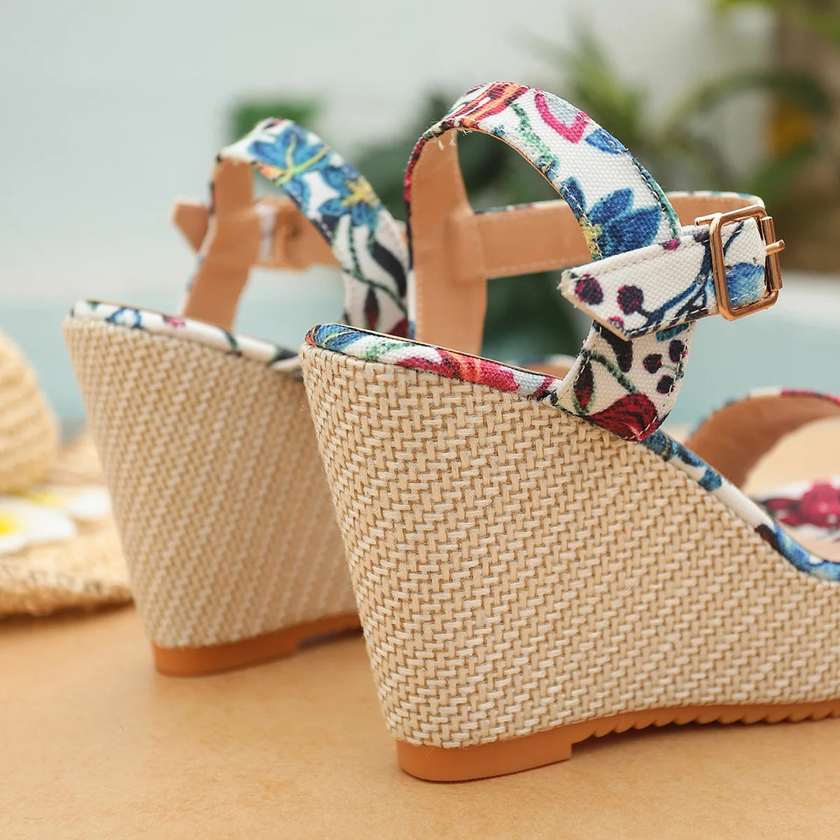 Bohemian Thick Heel Platform Sandals Women's Flip Flops Flower Ribbon Beach Shoes Comfortable round Toe Roman Style