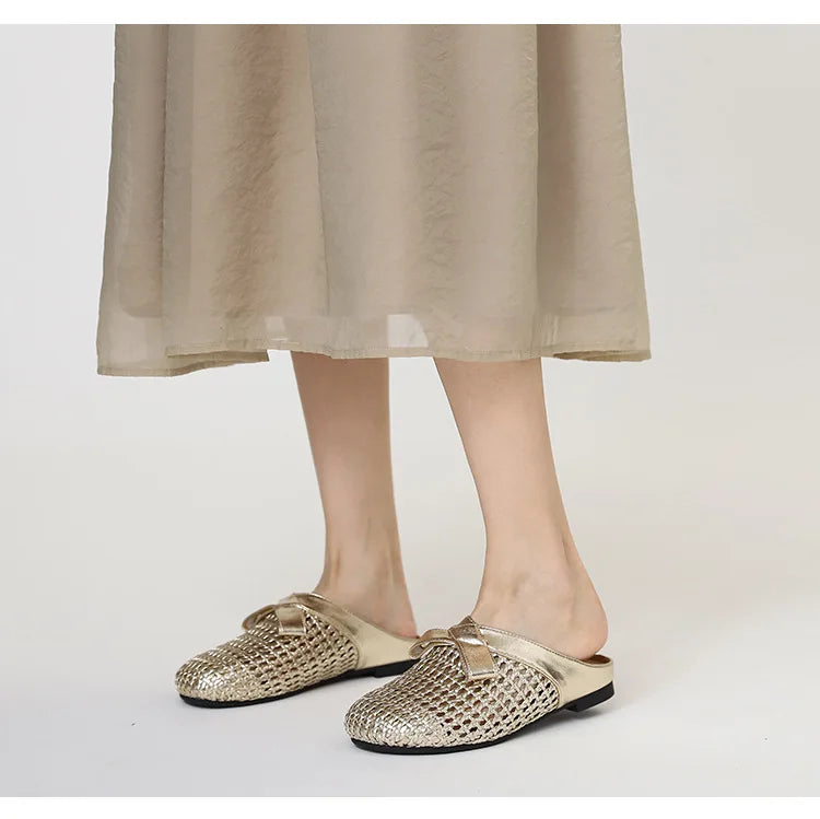 Versatile woven closed-toe sandals with bow and hollow-out design, new summer breathable soft-soled women's sandals