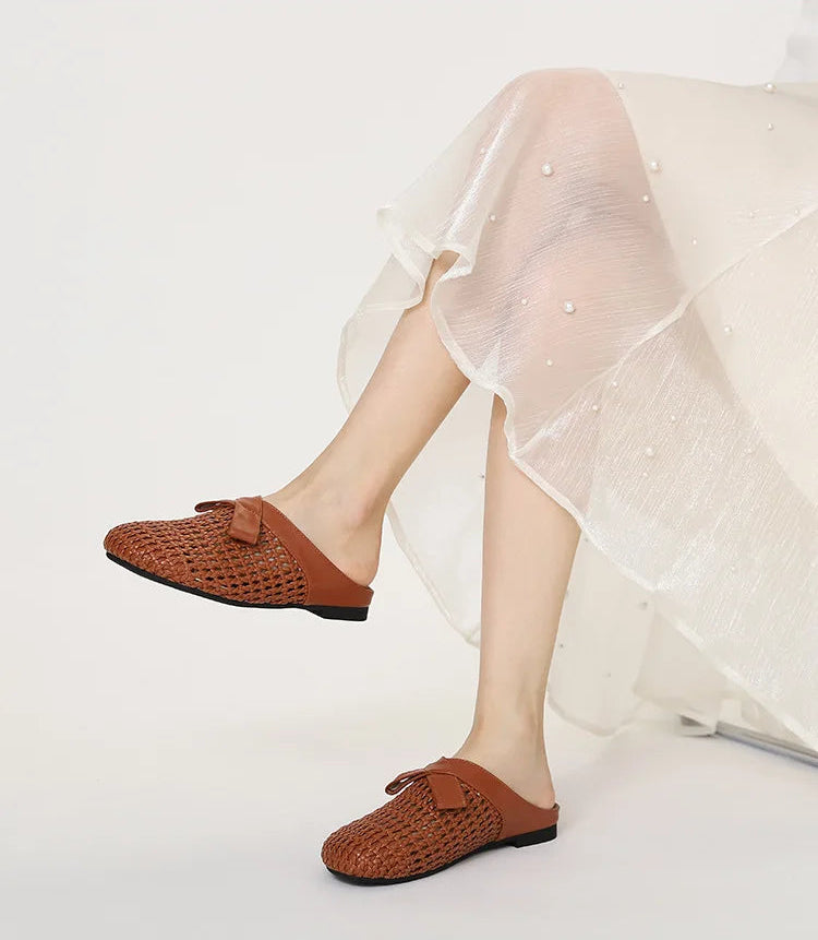 Versatile woven closed-toe sandals with bow and hollow-out design, new summer breathable soft-soled women's sandals