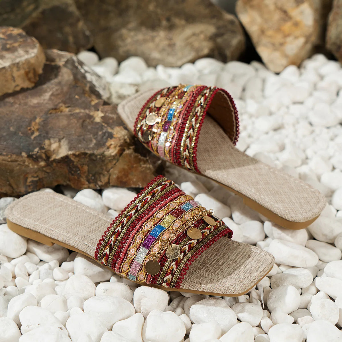 Women's Sandals Summer Flat-bottomed Retro Toe Ladies Sandals