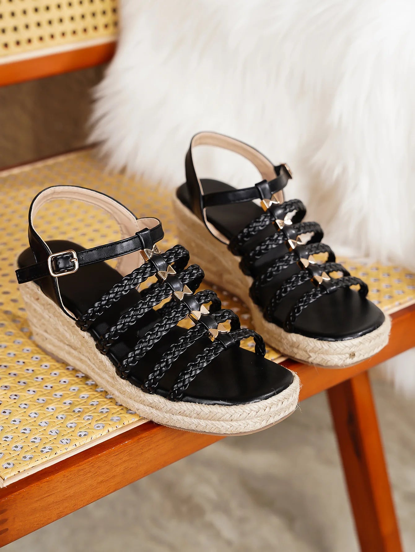 Bohemian Summer Vintage Thick Heel Woven Open Toe Roman Sandals Women's Shoes Ultra-Fibrous Quilted Roman Stilettos