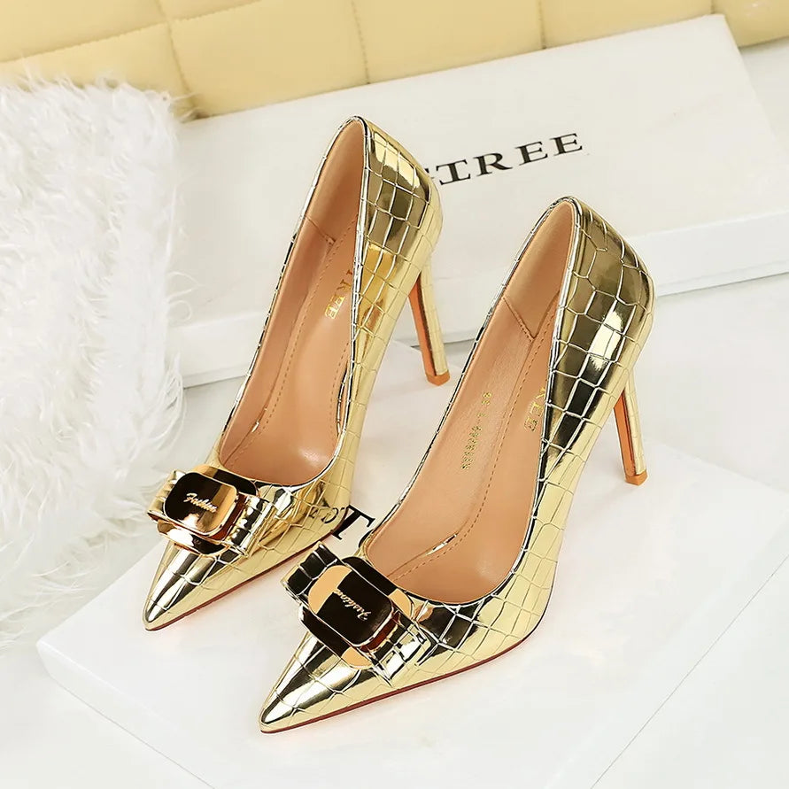 Stone Patterned Flowers Women Pumps Fashion High Heels Bow of Metal Women Shoes Stilettos Sexy Party Shoes