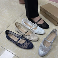 Ultra Soft Lace Breathable Flat Bottom Women's Shoes Quality Women's Casual Shoes Low Heel Floral Pattern