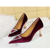 Designer Women Heels Prom Pumps Lady Velvet Pointed Toe 7cm Thin High Heels Pearl Crystal Buckle Shoes