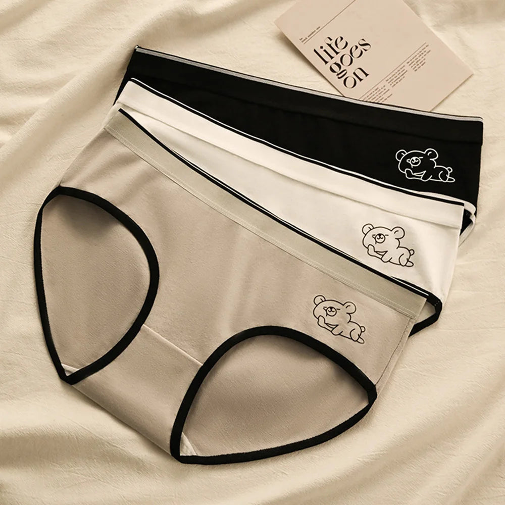 Cartoon Bear Printed Women's Briefs Cotton Panty Cute Medium Waist Underwear Student Under pant Cute Teenage Girls Triangle Pant