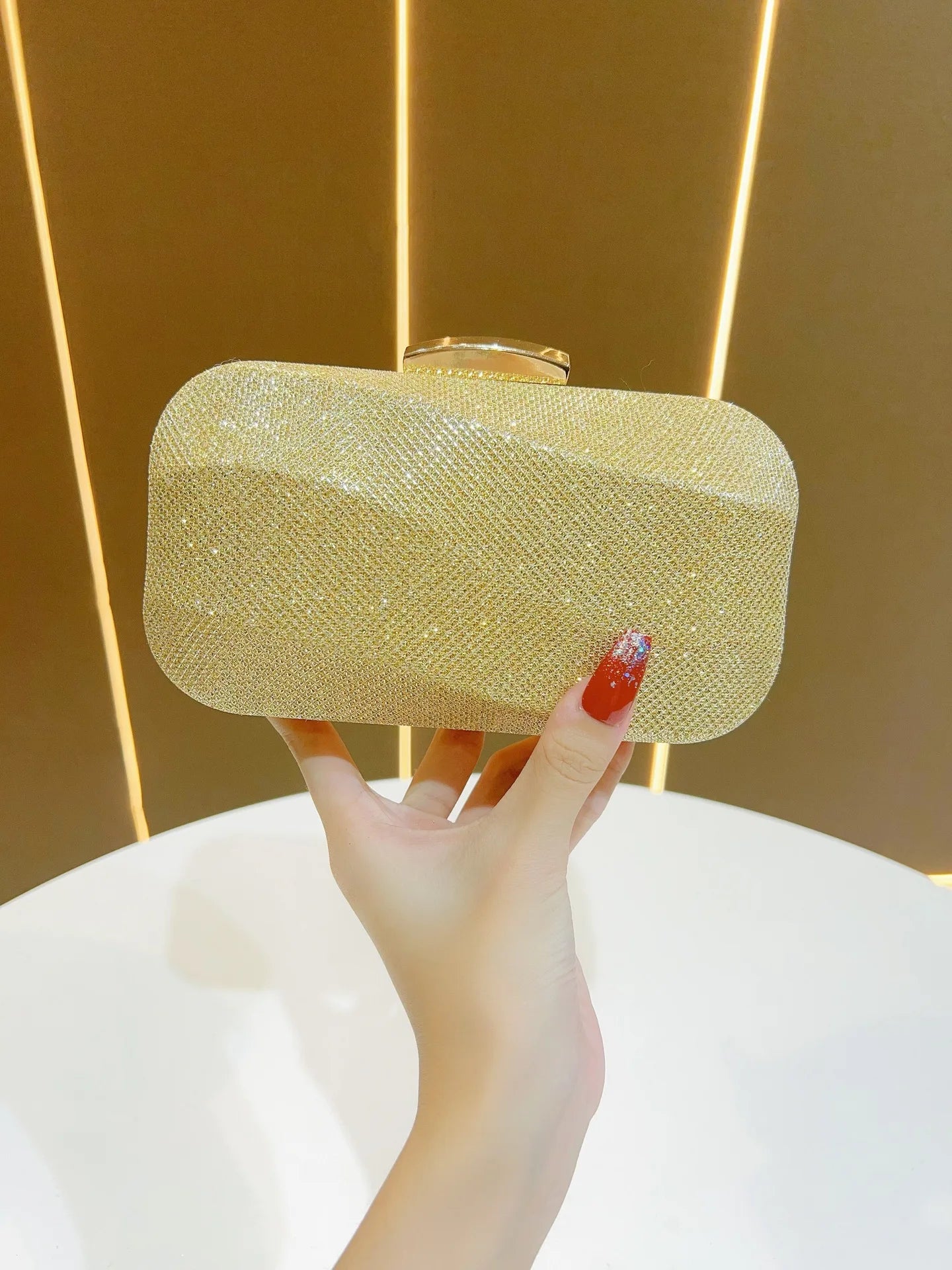 Luxury Rhinestone Clutch Bag for Women Elegant Evening Purse Fashion Crystal-Encrusted Handbag Party Shoulder Bags