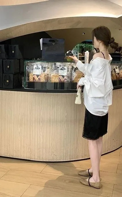 Round Toe Mary Jane Shoes Leather Grape Pattern Retro Style Hollow Weave Upper Low Heel Slip-On Retro Flats