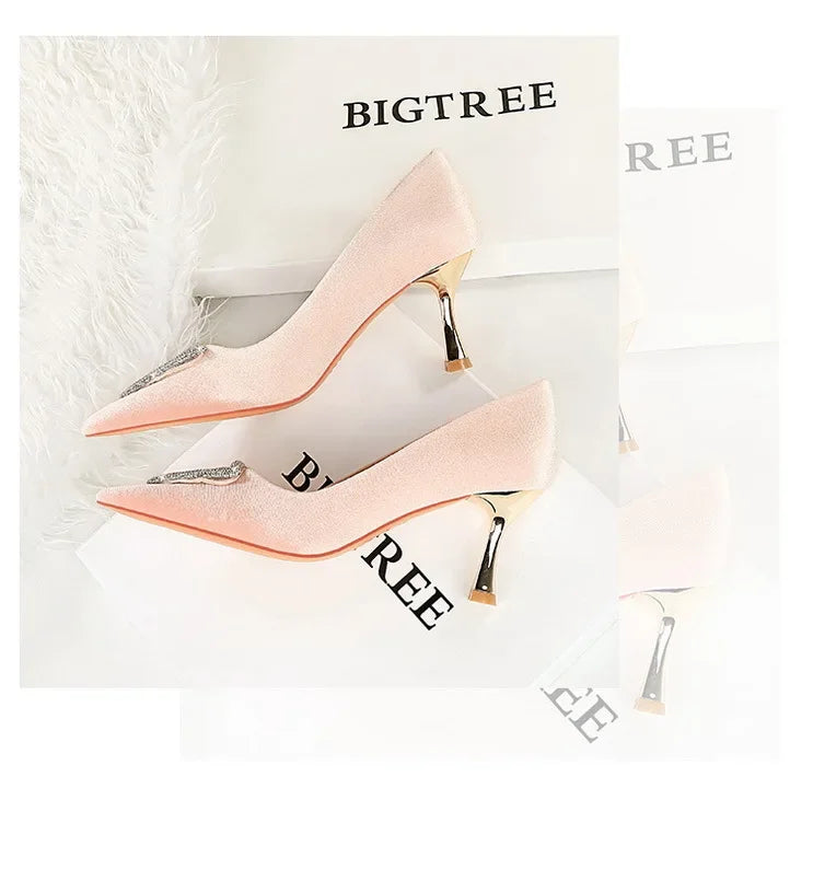 Designer Women Heels Prom Pumps Lady Velvet Pointed Toe 7cm Thin High Heels Pearl Crystal Buckle Shoes